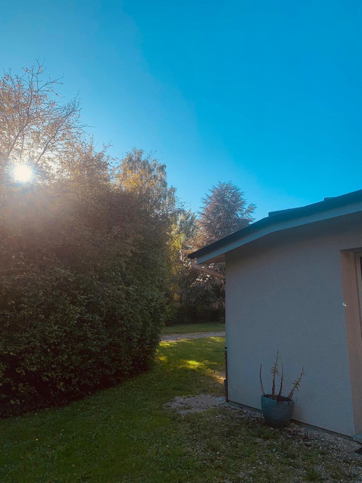 Chambre D'Hotes Le Prieure Gommerville Exterior photo