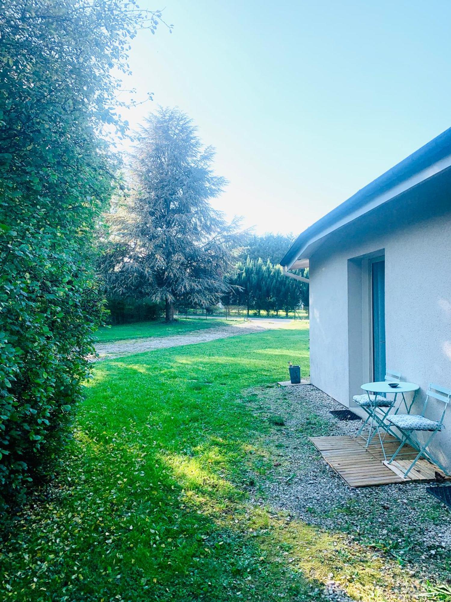 Chambre D'Hotes Le Prieure Gommerville Exterior photo
